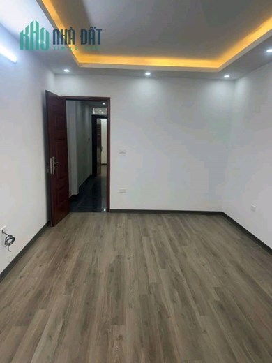 DUY NHẤT MỘT CĂN MÂU LƯƠNG,KIÊN HƯNG,HÀ ĐÔNG 30M 5 TẦNG GIÁ HƠN 6 TỶ