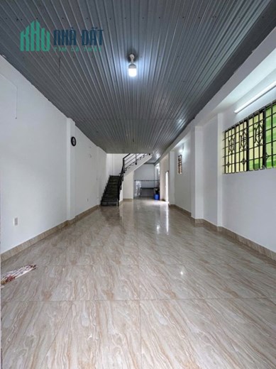 Bán nhà mặt phố Linh Trung, Thủ Đức, 52m², 3.95  tỷ, sổ hồng