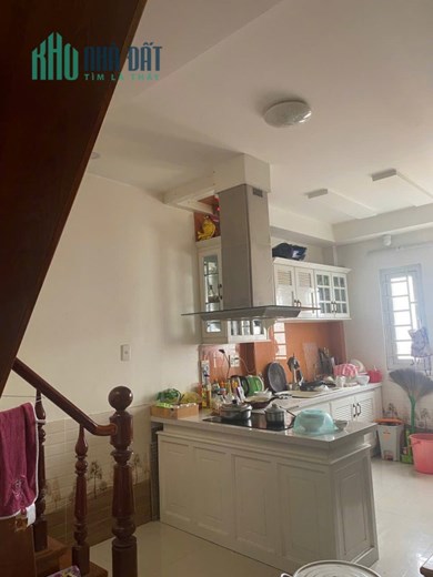 9tỷ2 - Bán nhà 2 phòng ngủ full nội thất mặt tiền Yersin P9 Đà Lạt