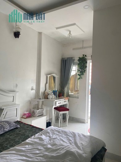 9tỷ2 - Bán nhà 2 phòng ngủ full nội thất mặt tiền Yersin P9 Đà Lạt