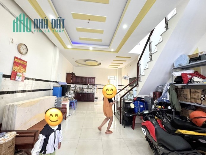 Bán nhà 64m², 2PN, 2WC, Hiệp Bình Chánh, Thủ Đức, 4.65  tỷ