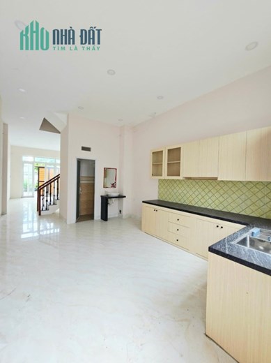Bán nhà 2 tầng, 67m², 2PN, 2WC, Q.9, 4.3 tỷ, sổ đỏ