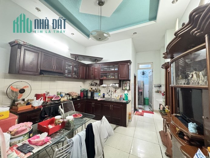 Bán nhà 72m², 6PN, 4WC, 4 tầng, Linh Trung, Thủ Đức - 8.9 tỷ