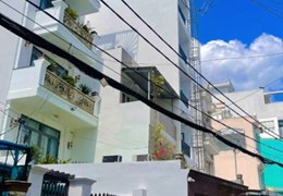 BÁN NHÀ MẶT TIỀN - 7 TẦNG ĐÚC - THANG MÁY CẢM ỨNG - SMART HOME FULL NỘI THẤT 🔥 Chỉ 17.8 TỶ - Nhà