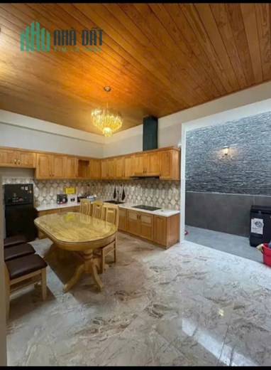 CẦN TIỀN BÁN GẤP NHÀ MẶT TIỀN KINH DOANH ĐƯỜNG TÔ NGỌC VÂN TRUNG TÂM ĐÀ LẠT 157m2 GIÁ 10.2 TỶ