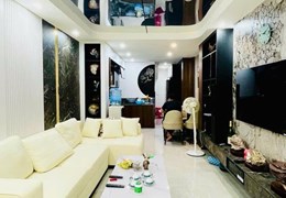 SIÊU PHẨM QUẬN CẦU GIẤY - 10m RA MẶT PHỐ - KHU VỰC HIẾM NHÀ BÁN - PHÂN LÔ QUÂN ĐỘI.