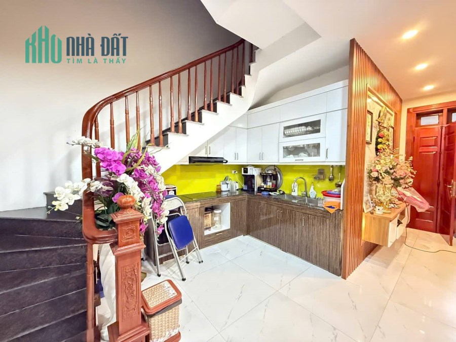 NHÀ ĐẸP Ở LÊ ĐỨC THỌ – 6 TẦNG - LÔ GÓC – CÁCH PHỐ 20M – SỔ NỞ HẬU – NHÀ MỚI XÂY, CHỦ THIỆN TRÍ .