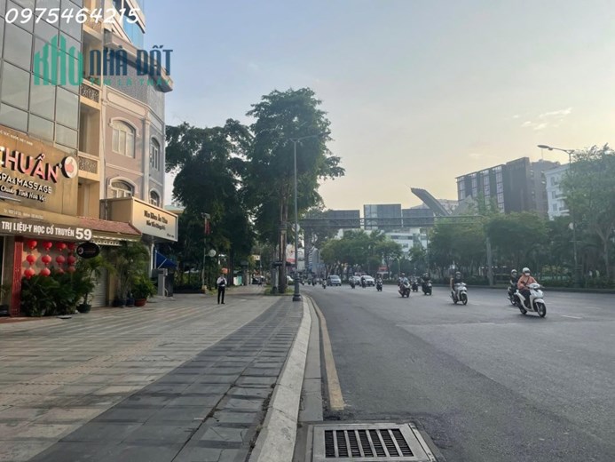 BÁN NHÀ MẶT TIỀN  TRẦN QUỐC HOÀN – P.4, TÂN BÌNH