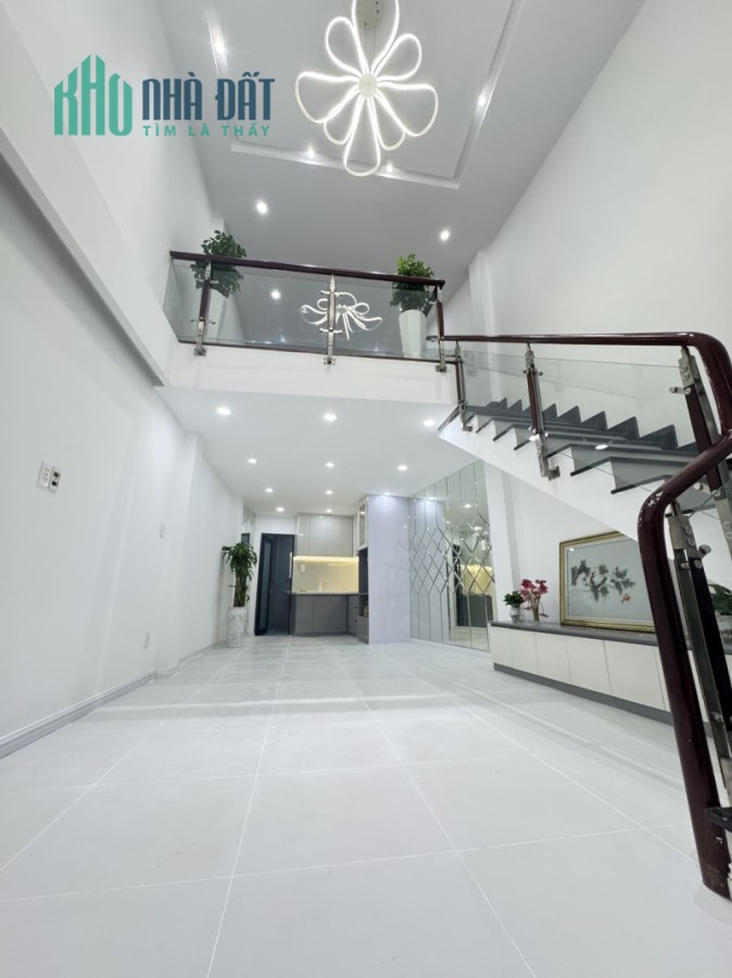 NHÀ 4 TẦNG GẦN NGUYỄN THỊ ĐỊNH QUẬN 2 - CHỈ NHỈNH 5 TỶ