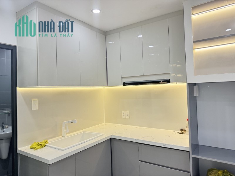 NHÀ 4 TẦNG GẦN NGUYỄN THỊ ĐỊNH QUẬN 2 - CHỈ NHỈNH 5 TỶ