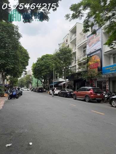 Bán nhà góc 3 mặt tiền hiếm – Lê Thị Hồng Gấm, P. Cầu Ông Lãnh, Quận 1