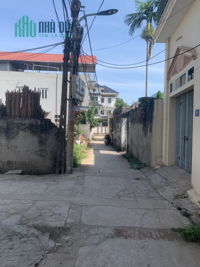 Bán đất Vân Côn, tặng thêm căn nhà cũ, cách 10m đường 2 ô tô tránh,dt 56m