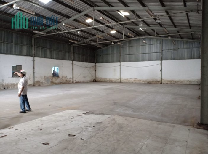 Cho thuê biệt thự, nhà kho diện tích 845m2, ngã tư Ga Quận 12