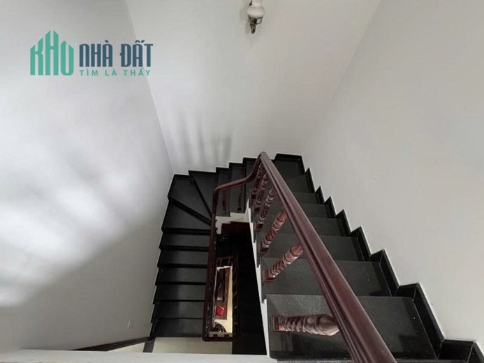 NHÀ 3 TẦNG HXH ĐỖ XUÂN HỢP - CHỈ 7 TỶ NHỈNH