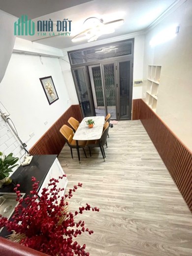 Nhà ĐẸP THOÁNG, NGÕ NÔNG – 4 tâng Đoàn Thị Điểm (Cát Linh) 17m chỉ 5.1 tỷ - SĐCC Ở NGAY