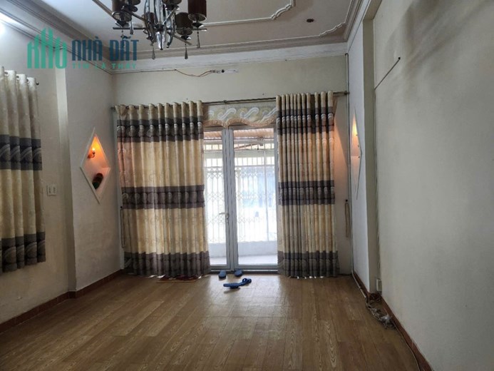 CHO THUÊ NHÀ NGUYÊN CĂN 3 PHÒNG NGỦ ĐƯỜNG TÔ VĨNH DIỆN P6 ĐÀ LẠT 13TR