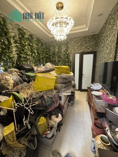 HOMESTAY 3 tầng MẶT PHỐ Nguyễn Khuyến (Văn Miếu) – 35m chỉ 6.5 tỷ - NHÀ ĐẸP K/D NGAY, SĐCC