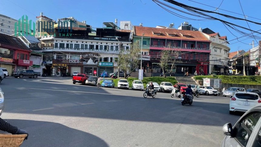 CHO THUÊ NHÀ MẶT TIỀN ĐẦU ĐƯỜNG PHAN ĐÌNH PHÙNG P2 ĐÀ LẠT - 6PN, MẶT BẰNG KD - 22 TRIỆU/THÁNG
