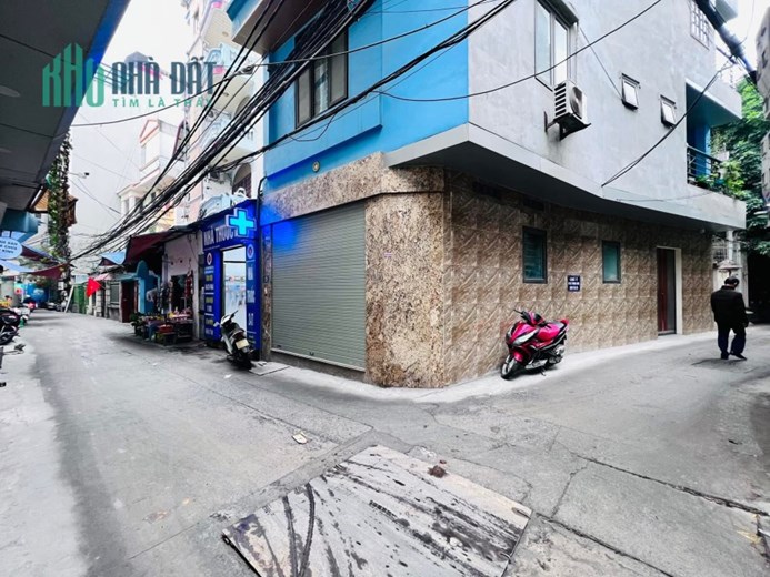 TRUNG TÂM CỦA SINH VIÊN VÀ NHIỀU TRƯỜNG ĐH LỚN - TOÀ CHDV HỒ TÙNG MẬU  6 TẦNG THANG MÁY - 20P KHÉP