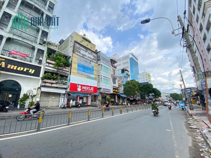 BÁN NHÀ PHỐ MẶT TIỀN NGUYỄN BIỂU – TRUNG TÂM QUẬN 5 – THU NHẬP ỔN ĐỊNH 66.000 USD/năm