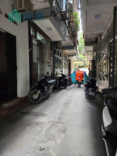 Nguyễn Thái Học – 3 tầng MẶT NGÕ THÔNG 38m chỉ 9.3 tỷ - GẦN PHỐ KINH DOANH TỐT