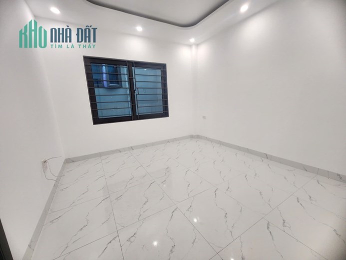 Bán nhà riêng Vân Côn, Hoài Đức, Hà Nội, giá siêu hời 3,3 tỷ, 40m2, ô tô đỗ gần