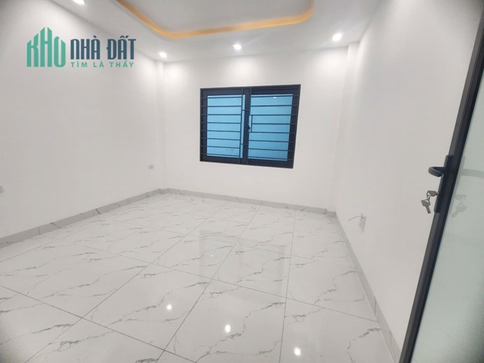 Bán nhà riêng Vân Côn, Hoài Đức, Hà Nội, giá siêu hời 3,3 tỷ, 40m2, ô tô đỗ gần