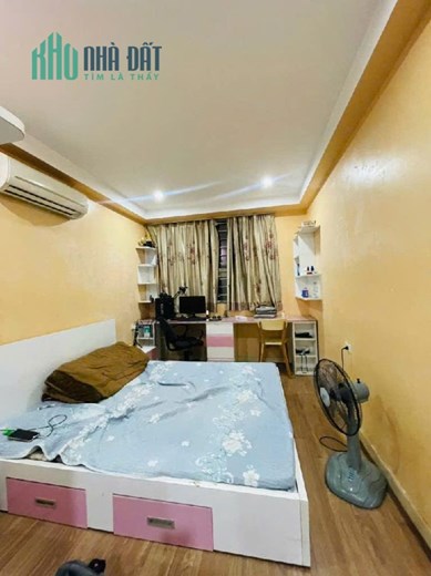 Bán căn hộ 65m2, tòa Ecohome 2, sổ riêng sang tên ngay.