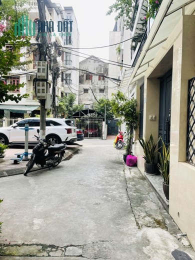 KHU PHÂN LÔ Tôn Thất Thiệp – 5 tầng 35m chỉ 15.5 tỷ - NHÀ ĐẸP, NGÕ RỘNG, Ô TÔ ĐỖ 5M