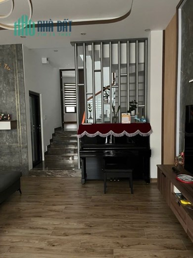 CHO THUÊ NHÀ NGUYÊN CĂN PHÙ ĐỔNG THIÊN VƯƠNG P8 ĐÀ LẠT - 5PN, HẦM ĐẬU XE, FULL NỘI THẤT