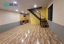 NHÀ HẺM CÁCH MẠNG THÁNG 8 GIÁ 1 TỶ 200 TRIỆU CÁCH HỒ XUÂN HƯƠNG 400M