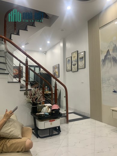 Bán gấp nhà riêng Hoàng Mai 32M2,10M ra ngõ oto, tặng full nội thất