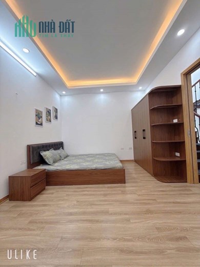 Cần bán nhà Minh Khai 30m2, mt 6m - 4 tầng - vài mét ra oto - full nội thất