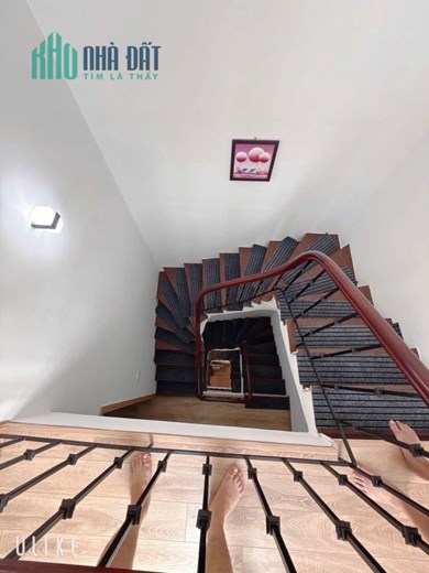 Cần bán nhà Minh Khai 30m2, mt 6m - 4 tầng - vài mét ra oto - full nội thất