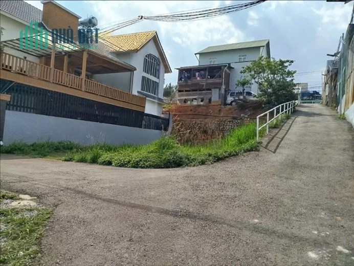 BÁN ĐẤT BIỆT THỰ 214M GIÁ 7 TỶ CÒN THƯƠNG LƯỢNG HẺM CAO THẮNG