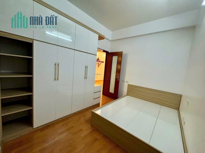 Bán chung cư Resco Cổ Nhuế_ CV Hòa Bình 65m, 2pn, 2wc giá 4,18 tỷ.
