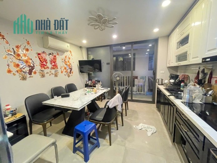 Nguyễn Thái Học NHÀ ĐẸP 6 TẦNG 28m MT4m chỉ 8.1 tỷ - NGÕ KHÁ RỘNG, SĐCC VUÔNG VẮN