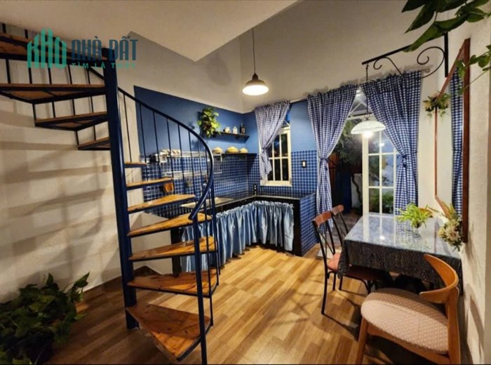 Bán căn homestay trung tâm đà lạt 138m2 giá 5ty450 còn thương lượng,