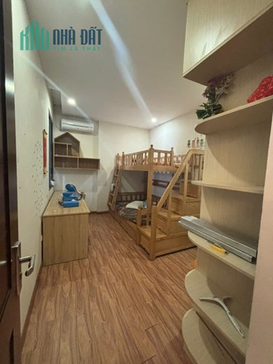 Bán căn hộ 2PN, 2WC, 69m2 tại CC Thái Hà - 43 Phạm Văn Đồng