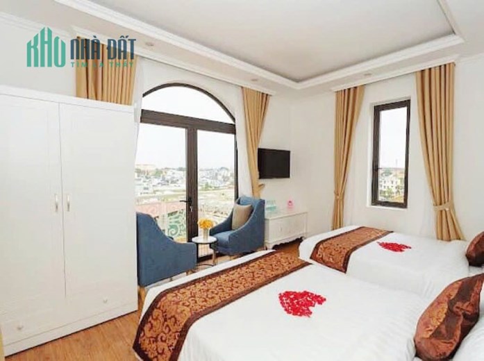 CHO THUÊ KHÁCH SẠN FULL NỘI THẤT ĐƯỜNG PHÙ ĐỔNG THIÊN VƯƠNG PHƯỜNG 8 giá 70tr