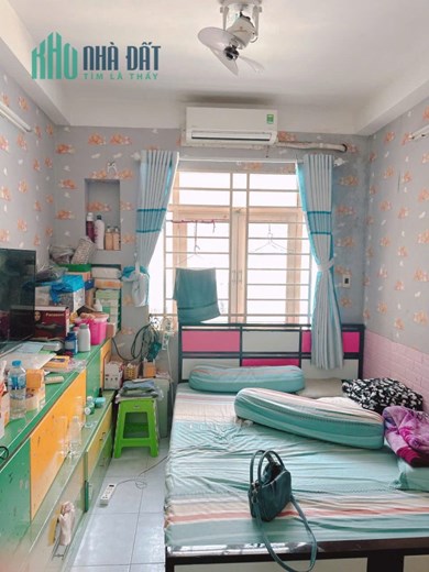 Cơ Hội Đầu Tư Vàng - Mua Nhà Khu Phố Sầm Uất Đường Bùi Viên Quận 1