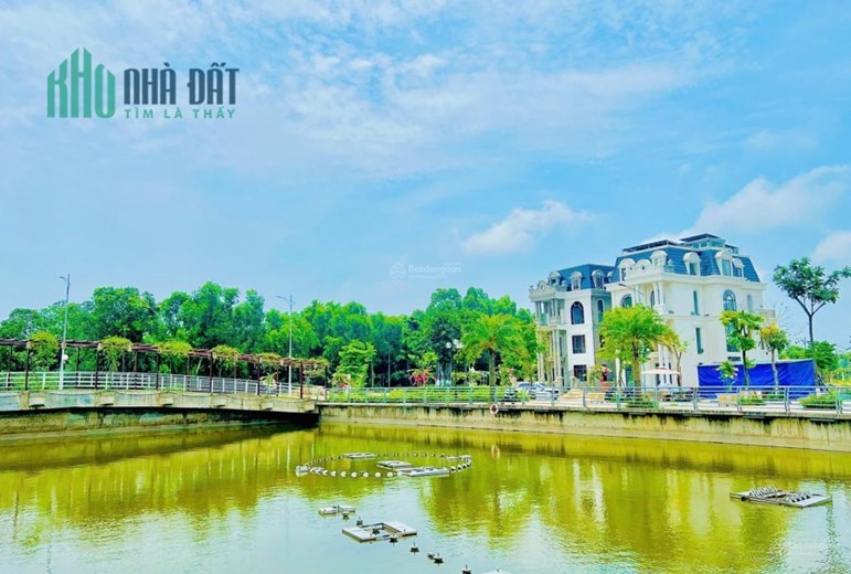 Cần bán 90m2 đất Khu đô thị biển  Hải Hòa, Nghi Sơn,TH đường 17.5m giá chỉ 2Tỷ090. LH 0969 346 836