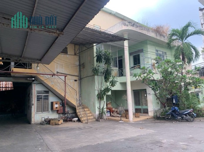 Cho thuê nhà xưởng hơn 2000m2, BHH, giáp Tân Phú