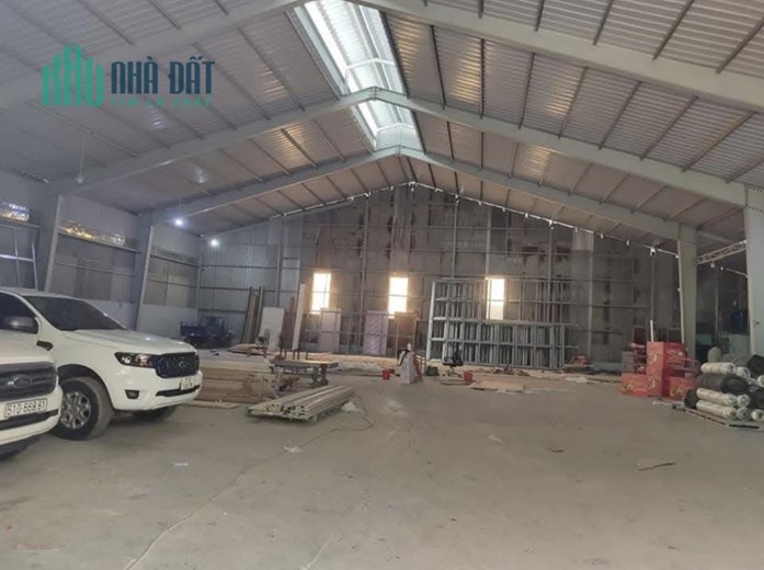 Kho xưởng 870m2 trục Phan Huy Ích GV cho thuê