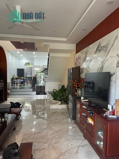 CƠ HỘI HIẾM CÓ - CHỈ 11 TỶ - NHÀ 2 TẦNG ĐẢO VIP HÒA XUÂN.
