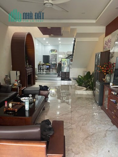 CƠ HỘI HIẾM CÓ - CHỈ 11 TỶ - NHÀ 2 TẦNG ĐẢO VIP HÒA XUÂN.