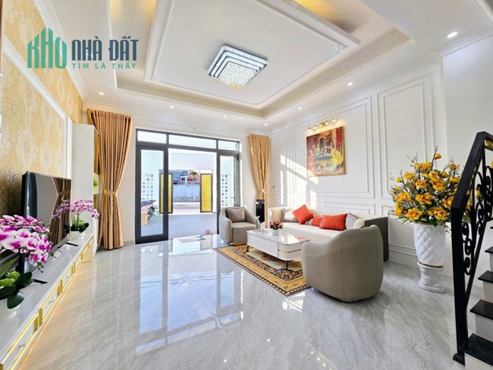 🌟 SIÊU PHẨM 3 TẦNG TRUNG TÂM CẨM LỆ – GẦN 130M2, CHỈ 5.45 TỶ!
