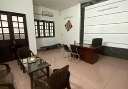 GẤP BÁN MẶT TIỀN QUỐC LỘ 50 ĐANG CHO THUÊ 20TR/THÁNG - 165m2 5,5 X 30 - 3 TẦNG BTCT - CHỈ 10 ĐỒNG
