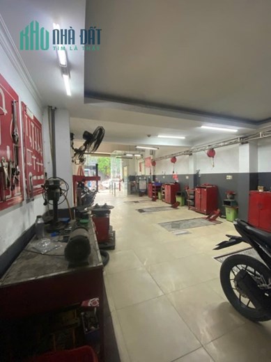 GẤP BÁN MẶT TIỀN QUỐC LỘ 50 ĐANG CHO THUÊ 20TR/THÁNG - 165m2 5,5 X 30 - 3 TẦNG BTCT - CHỈ 10 ĐỒNG