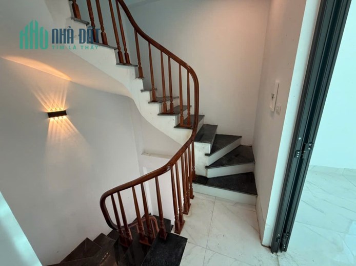Cần bán nhà Tại Tiền Lệ , Tiền Yên, Hoài Đức, 42m, ô tô đỗ